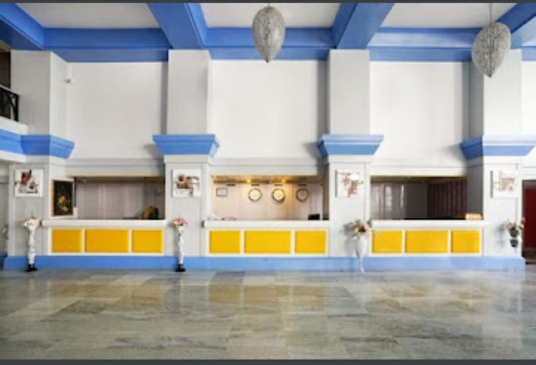Royal Palms Hotel Bombay Exterior foto
